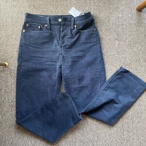 Levi’s wedgie straight navy corduroys